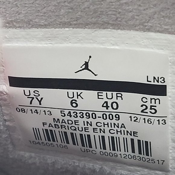 Nike Air Jordan Retro 6 GS Valentines Day Silver Youth Shoes 543390-009 US SZ 7Y - Picture 8 of 8